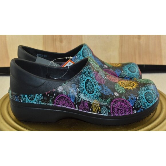 Crocs Neira Pro II Womens Clogs Size 8 Mandala Graphic Slip Resistant Work Shoes - Picture 3 of 10